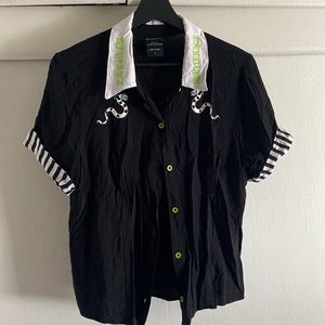 Beetle juice button up